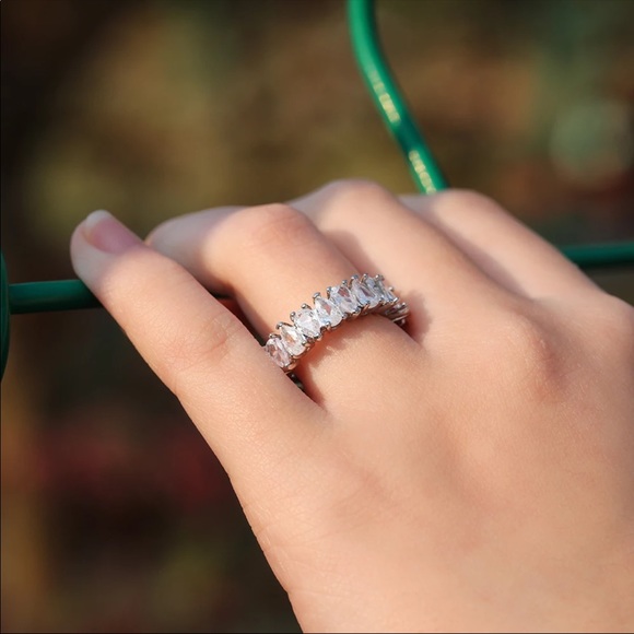 New Pear Cut Silver Diamond Wedding Ring Band - Picture 5 of 6